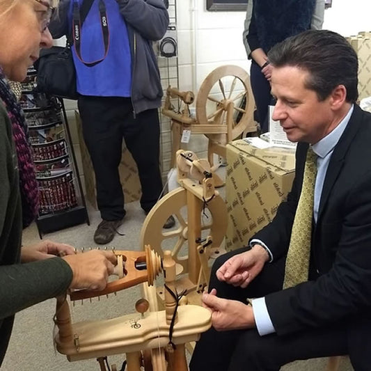 Nigel Huddleston MP opens FibreHut shop