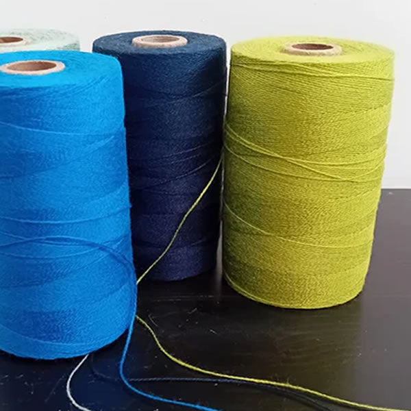 Maurice Brassard bamboo and cotton yarn bland