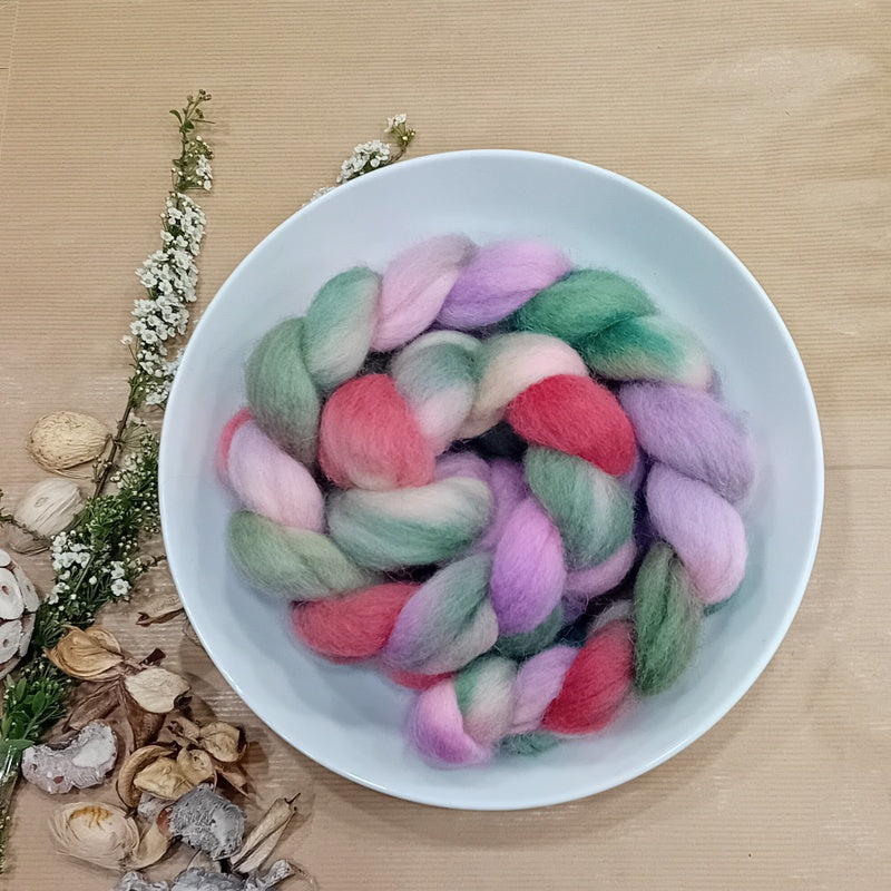 hand dyed wool fibre