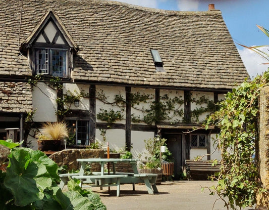 Spinning at the Fleece Inn