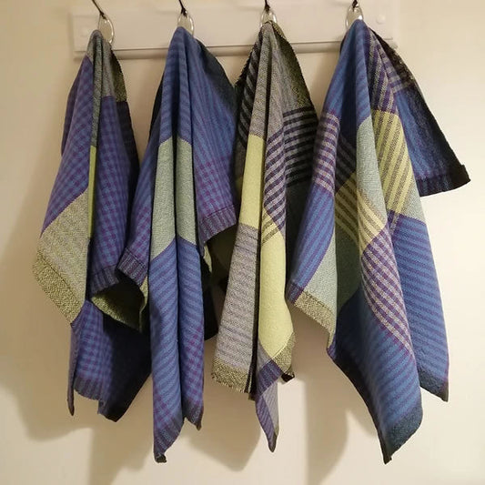 Weaving Tea Towels during Lockdown