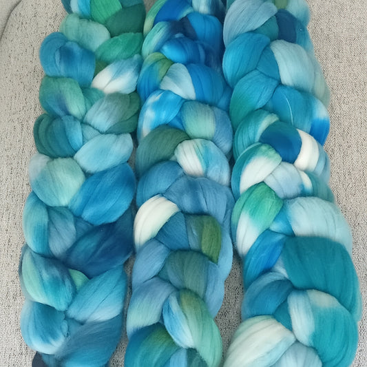 hand dyed rambouillet combed wool top