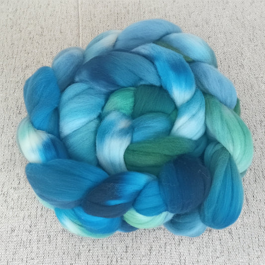 hand dyed rambouillet combed wool top