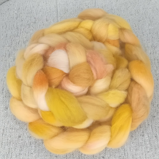 hand dyed Perendale combed wool top