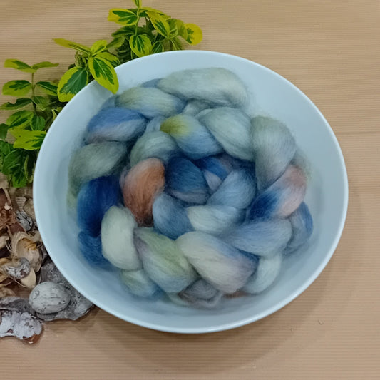 hand dyed fibre
