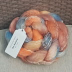 Hand dyed combed fibre top for spinning