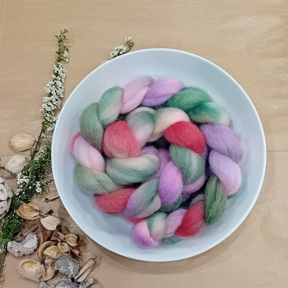 hand dyed wool fibre
