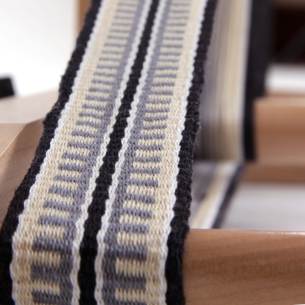 inkle loom weaving