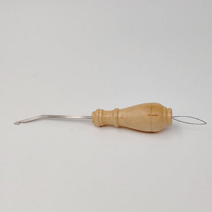 Reed threading hook (Kromski)